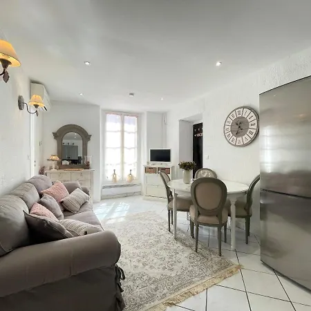 아파트 Renting - 9 Massena - Spacious Massena Square - Ac - Fully Equipped
